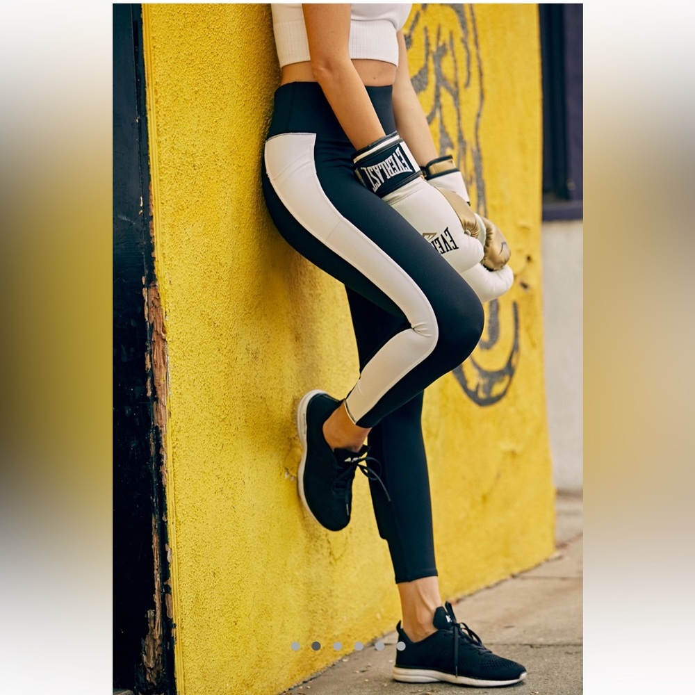 FP Movement X KILOGEAR Cut Booty Lift Leggings Large - Picture 3 of 7